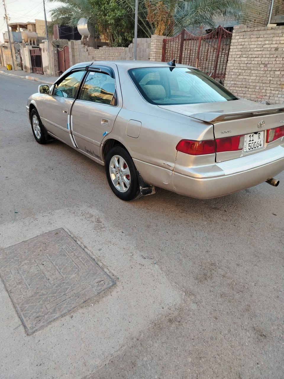 السلام عليكم  /للبيع كامري وارد امريكي موديل 2000 رقم بغداد الجديد وهزه جديده سنويه لغاية ال 31 محرك حجم 2000 نظيف وگير نظيف صدر امامي خلفي نظيف تبريد شغال ثلج شواصي ولغود كفاله قماره كفاله وتكم كفاله السياره مصبوغه احزام جماليه بدون دواخل تحويل مباشر تشتري اكاتبك عقد مروري مكان السياره الانبار فلوجه الاتصال ع الارقام    *********** *********** السعر 65 وبيها مجال للشراي تجي تشوف وتدلل للبيع فقط يعني مااراوس

