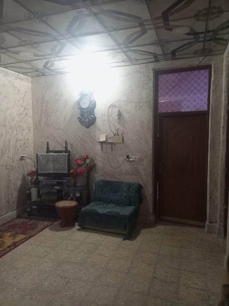 للبيع بيت مساحه 200 متر 🏠 

طابو زراعي صرف 🏠 

طابق واحد 🏡 

سقف مسلح بناء جديد بي نواقص قليله 🏠 

العنوان حي الرسول خلف سكلة البيادر 🏡 

البيت يتكون من 🏡 

غرف نوم عدد 2 🏠 

صاله+ استقبال مطبخ 🏡 

كراج سياره 🚗 

صحيات خراجيه وداخليه 🏠 

(السعر 95 وبي مجال للشراي 💵 )

للأستفسار *********** 📞 ☎️
