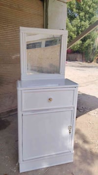 ميز • كاونتر