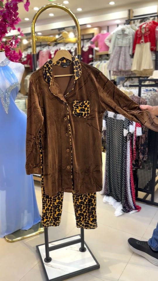 ملابس
