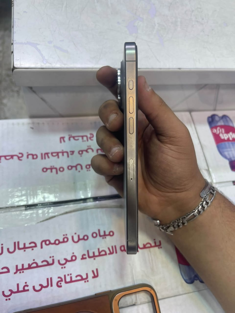 ايفون ١٥ برو ماكس • ٢٥٦ • بطاريه ٨٢%
