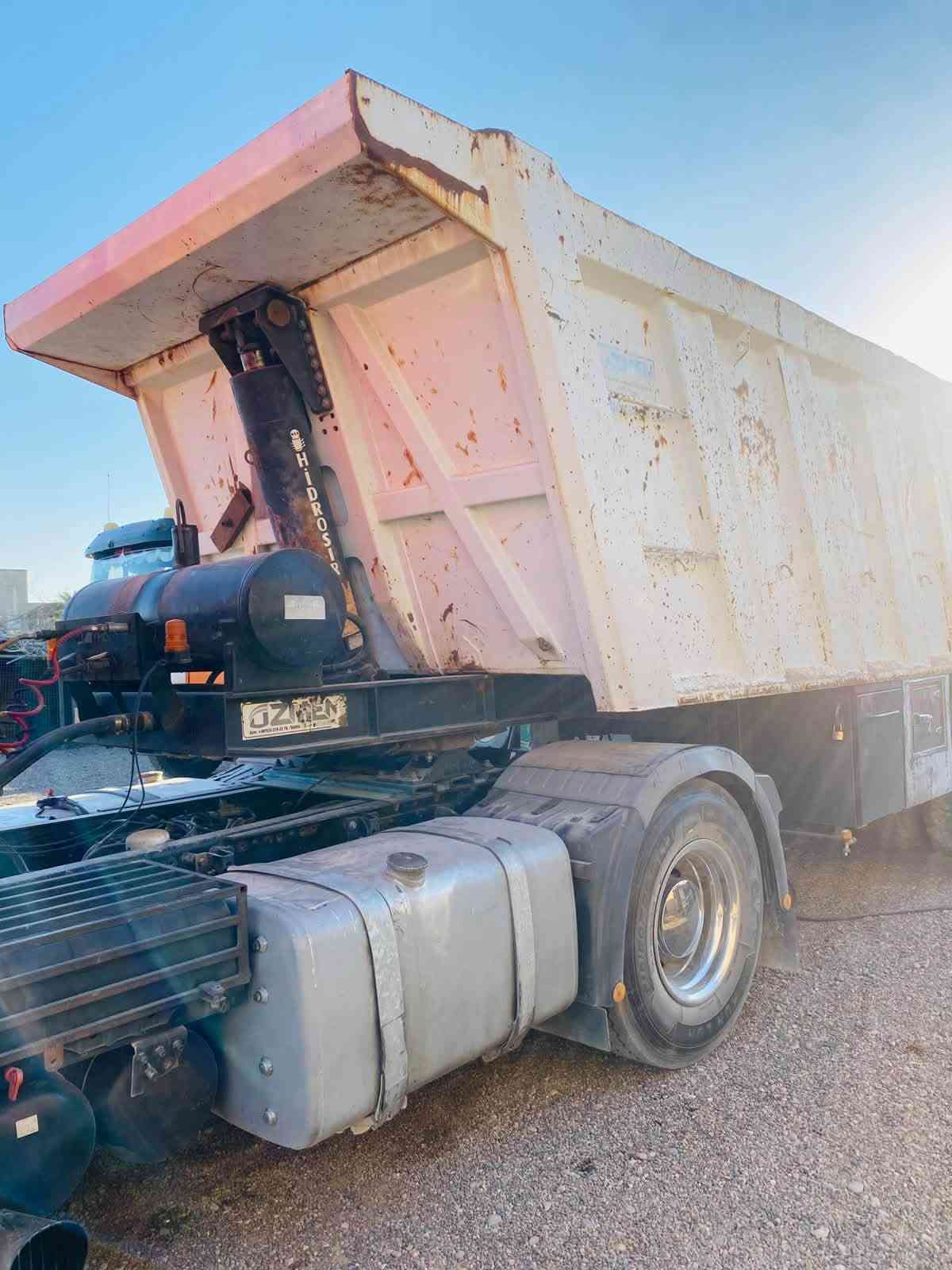 السلام عليكم من رخصت الادمن 
نساف اوزمن مكفول بدون تاير وويل دناكير ١٦ بنزات جدد كهرباءيات تكعب ٢٨ السعر #١٥٠ وبيها مجال 
مكالف بنشر العنوان الانبار القائم ***********@@

