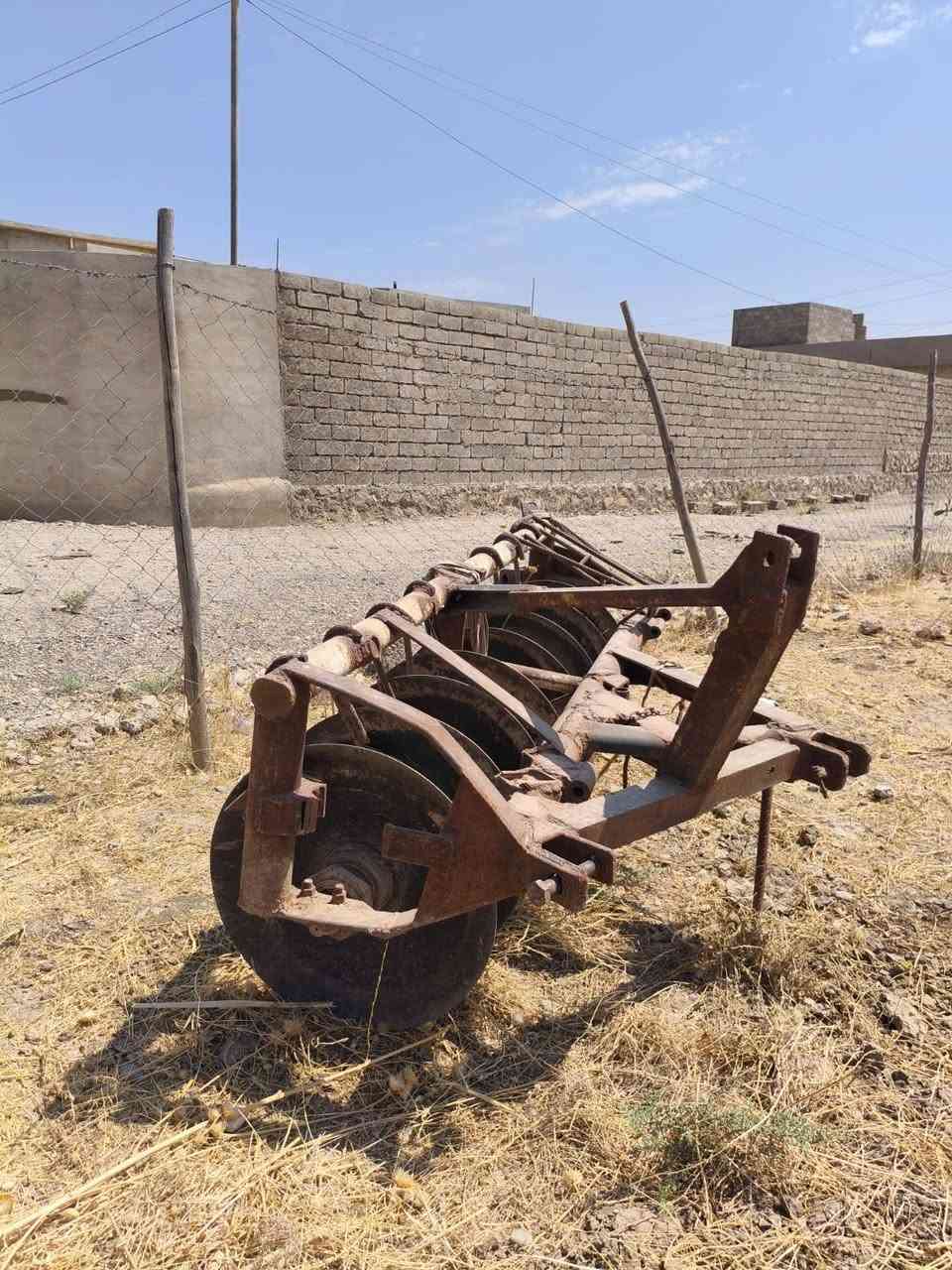 فدان ثلاثية (3) + فدان قرصي ثلاثة (3)صاج+ هارو ثمانية (8)صاج
للاستفسار الاتصال على الرقم (***********)

