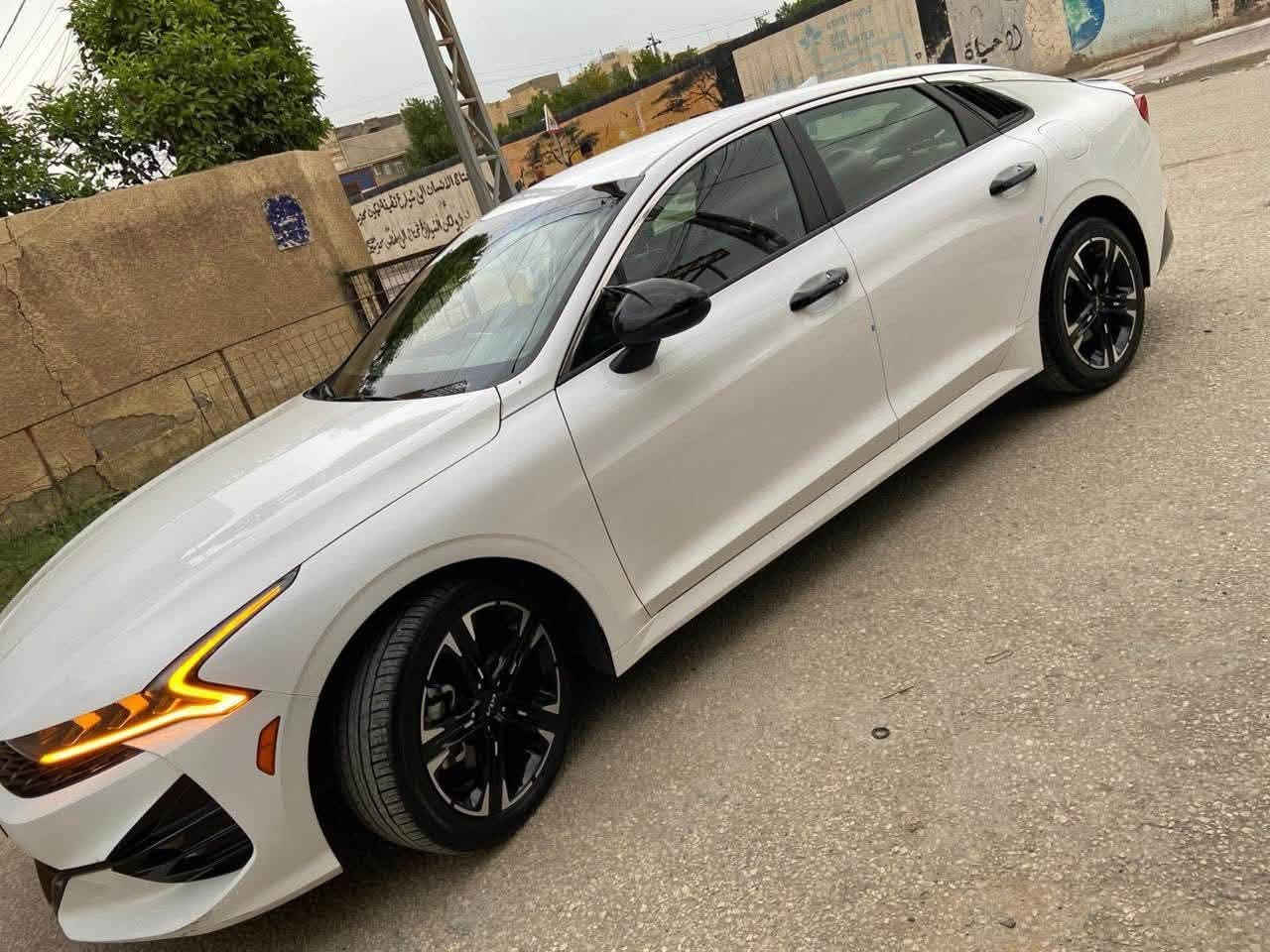 السلام عليكم كي فايف موديل 24 

كيا   K5  GT line موديل 24 

وارد امريكي صور الحادث داخل المنشور 

رقم بغداد 

حجم المكينه 1600 تيربو  

ماشية السيارة 37 

‼️السعر علق بتم يجيك السعر بالخاص  ‼️

📍مكان السيارة بغداد 

📞رقم صاحب السيارة ***********
