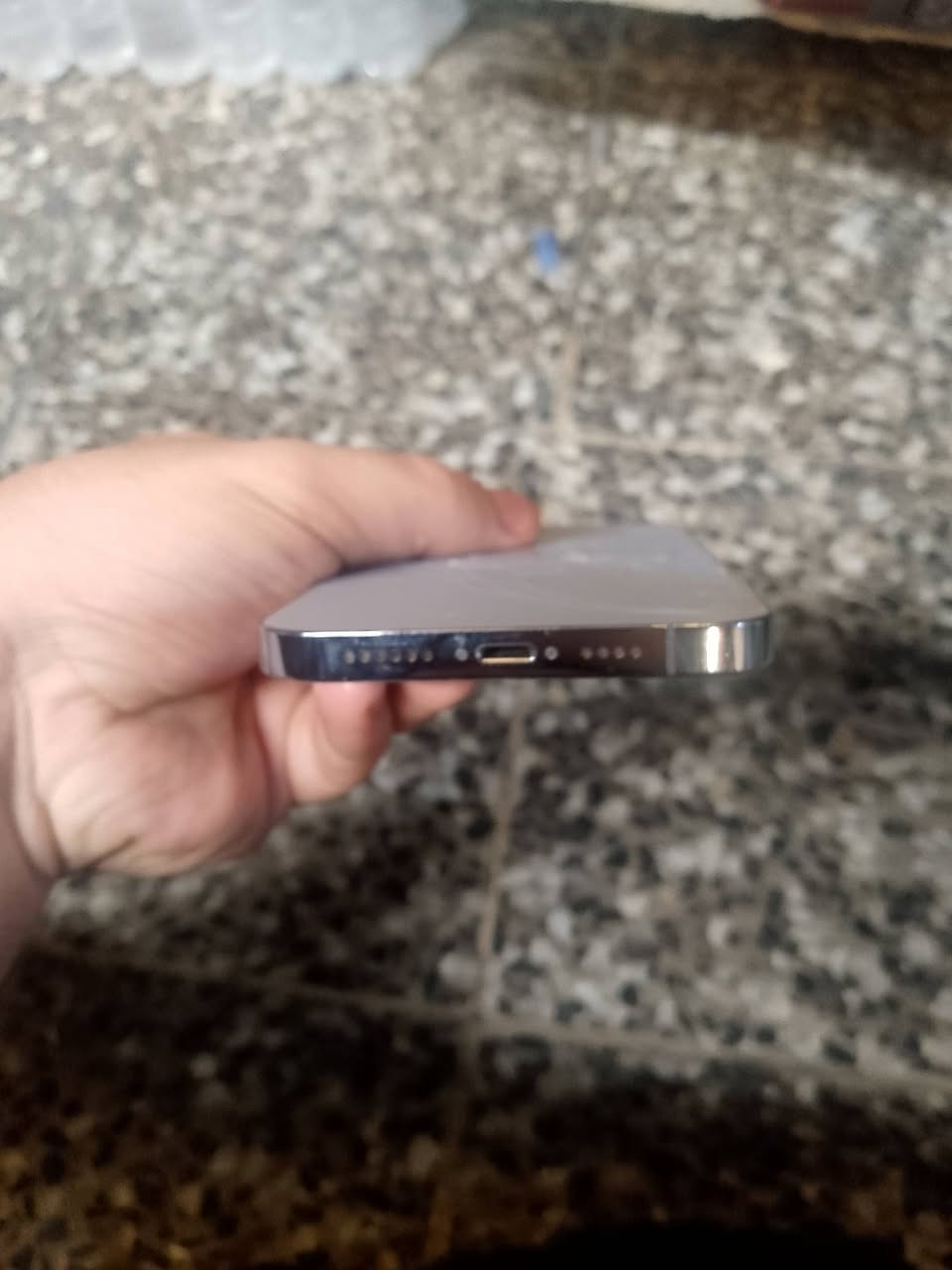 جهاز 13برو ماكس ذاكرة 256 بطاريه 74 جهاز وتر بروف كارتونته موجوده جهاز الله شاهد على ايدي نضيف حيل
رايده ب625 عنواني حي العدل *********** واتساب
