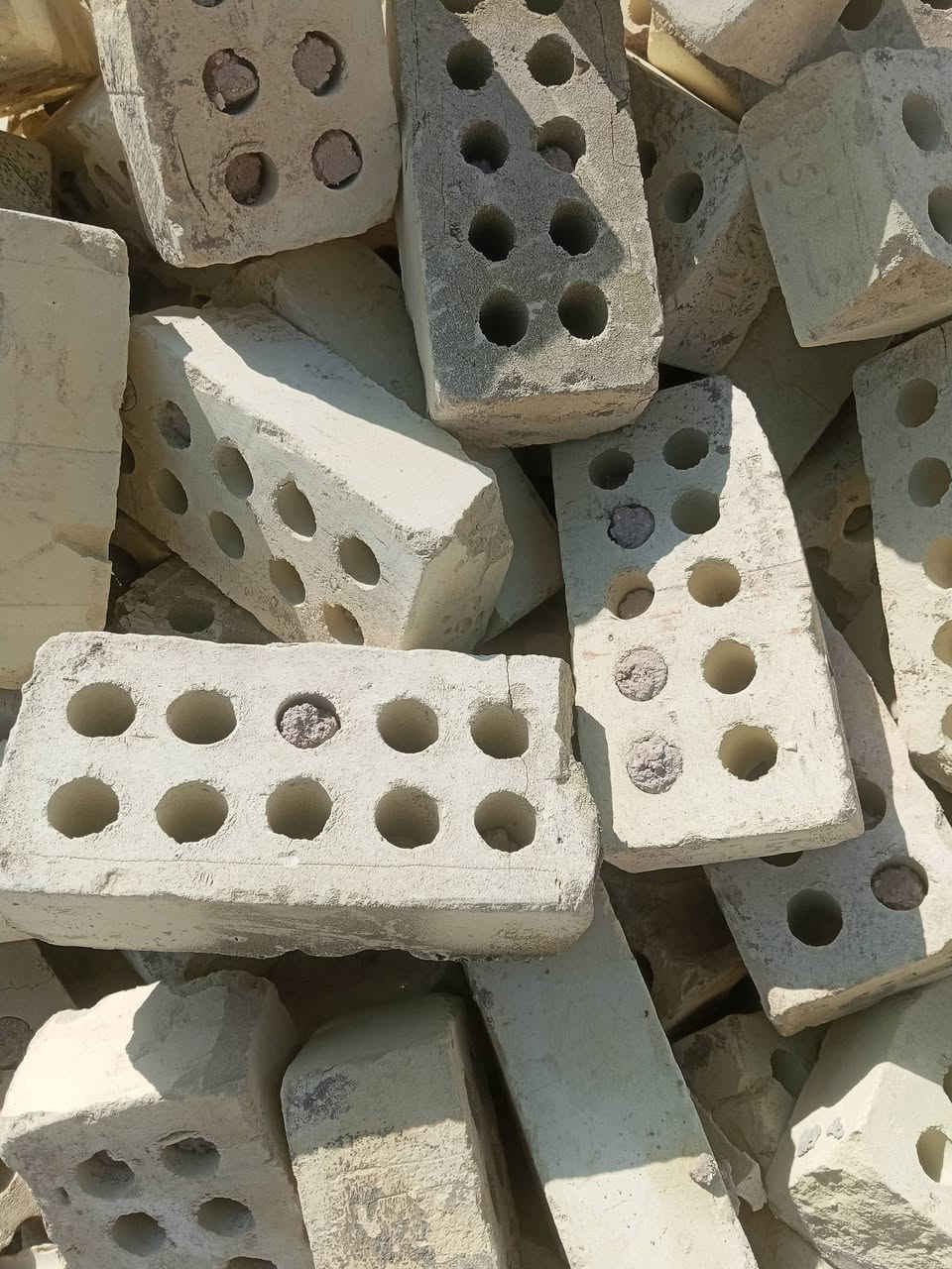 يوجد طابوق جمهوري مال هياكل مجمع البرديني ***********
