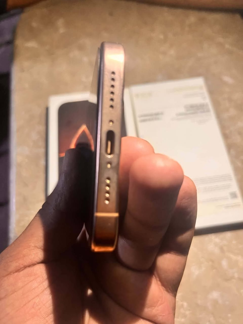 سلام عليكم
تليفون 16ابرو ماكس 

وتر أبرو نموذج M

ذاكرة256

بطارية100🔋

مشحون 58مرة

ويا كرتون الصلي وكيبل الصلي
السعر مليون700وبي مجال

عنوان بغداد مدينة الصدر 

موجود وساب ***********
