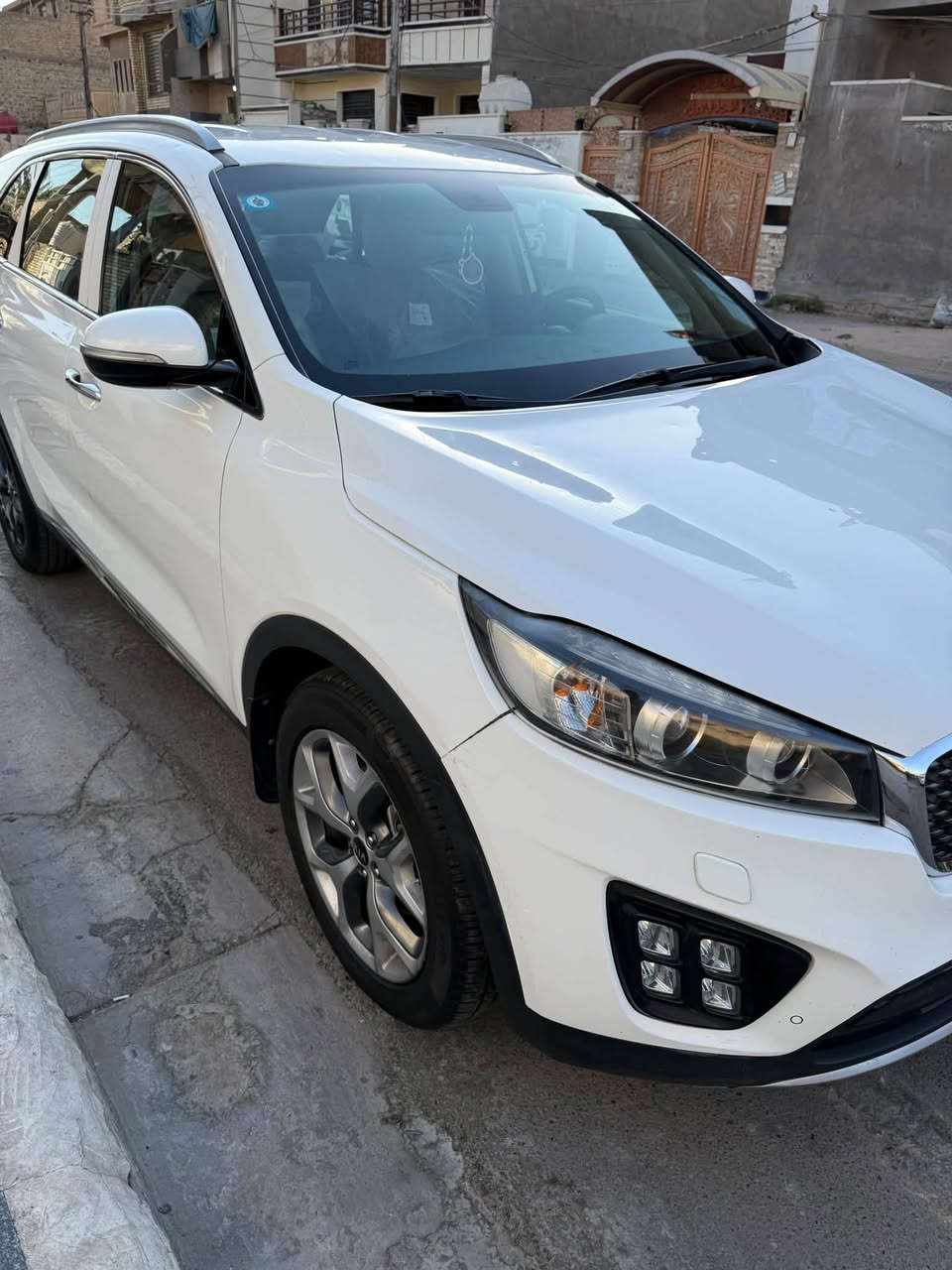 سلام عليكم 

سورنتو موديل 2018 خليجي 6 سلندر حساس امامي خلفي كشنات جلد 3 وضعيات قياده 3 قطع تبريد بصمه السياره بيها حالوب قماره وبنيد وباب السائق بي صبغ لا ضربه ولا بارد فقط صبغ مكينه كفاله كير مفتوح وانطي بي ضمان 
السعر اتصل ع الرقم 
*********** 
العنوان بغداد
