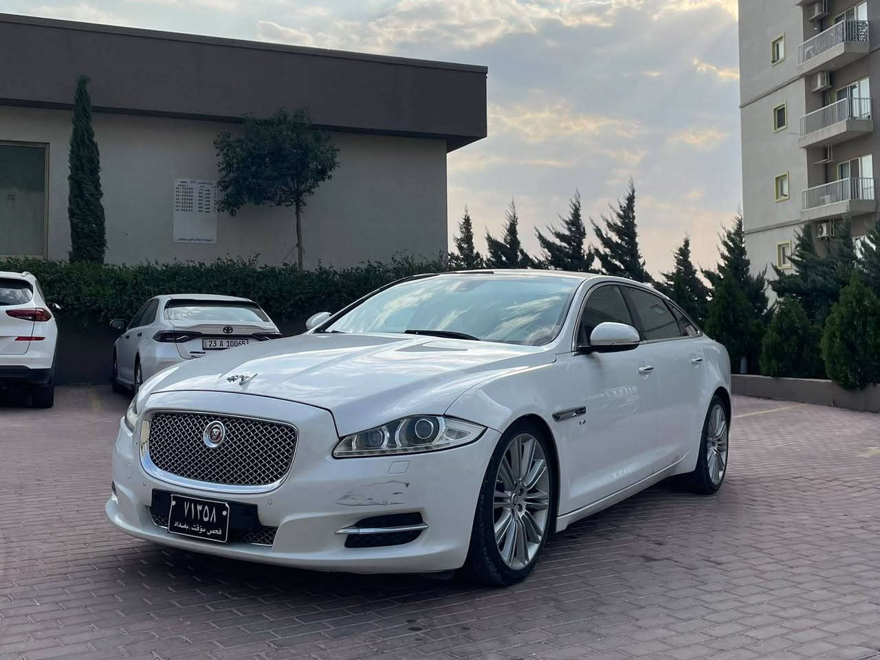 🚘 جاگوار XJ L بۆ فرۆشتن 🤍
• مۆدێل: 2015 XJ L
• مەکینە: 3.0 V6 Supercharged
• گێڕ: ئۆتۆماتیک
• جۆری: XJL – درێژ
• ڕەنگ: سپی
• ناوخۆی جڵد
• سەقفەی پانۆراما
• کەمێرای دواوە
• سێنسۆری پارک
• شۆفێری زۆر خۆش و ئارام
• مەکینە بەهێز و خێرا
• ڕووکاری زۆر جوان و پاک ✨
• سەیارەیەکی لوکس و تایبەت 👑

📍 شوێن: سلێمانی
💰 نرخ: [87]مەجال
📞 بۆ زانیاری زیاتر: [***********]

تەنها کڕیاری جددی پەیوەندی بکات.
