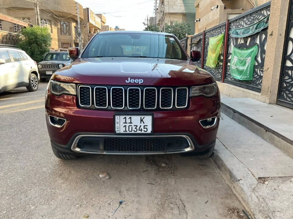 السلام عليكم.
جيب 2018 خليجي لمتد بلص.
رقم بغداد تحويل ثاني يوم. 

ماشية 77 الف كيلو. 

مكفولة من الصبغ والحار. 

بيها بارد بسيط باب الصدر وطعجة. 

وملاحظات بسيطة. 

فول مواصفات اعلى فئة. 

كشنات تبريد وتدفئة للاماميات. 

كشنات تدفئة الخلفية. 

خزن وضعيات للكشن. 

3 شاشات بلادي. 

جكات. 

ستيرن كهربائي. 

بانوراما. 

فور ويل و وضعيات متعددة للقيادة. 

وبعد هواي موصفات معروفة مال لمتد بلص. 

والبارحة بليل سويتلها سونار موجود عالخاص. 

للاستفسار:-***********

متواجد عالخاص او واتس اب. 

السعر 23000 دولار وبيها مجال ان شاء الله على گد نواقصها…
