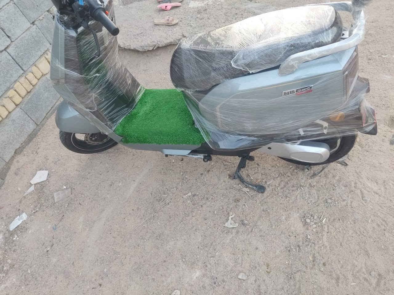 دراجه شحن للبيع
6بطاريات

ملف 2000

سرعه 60 حقيقيه 

3 سرعات 

نضام R

مثبت سرعه 

نضام بارك 

ويل 12

  

مكاني البصرة كرمه علي 

سعر 900 وبيها. مجال قليل

***********
