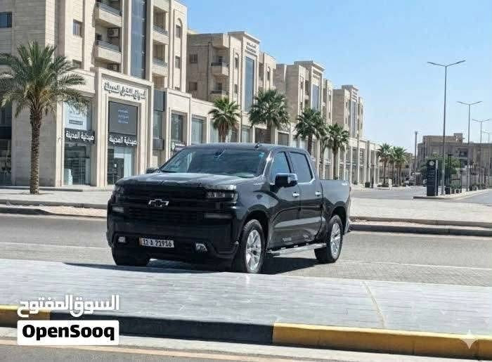سلفرادو للبيع او المراوس بتاهو حسب القناعه 
السياره رقم بغداد ماشيه ٥٠ الف وارد خليجي فول مواصفات LTZ فول فول مواصفات مقاعد  تدفئه تبريد نقطه عماء بالمري ٨ سلندر المحرك المرغوب ٥٣٠٠ رادار امامي وجانبي السياره داخله كفاله خليجيه بس انضربت بالعراق حادث بجم للتواصل رقم الهاتف ***********

نص مكتوب في الصور:
- السوق المفتوح OpenSooq