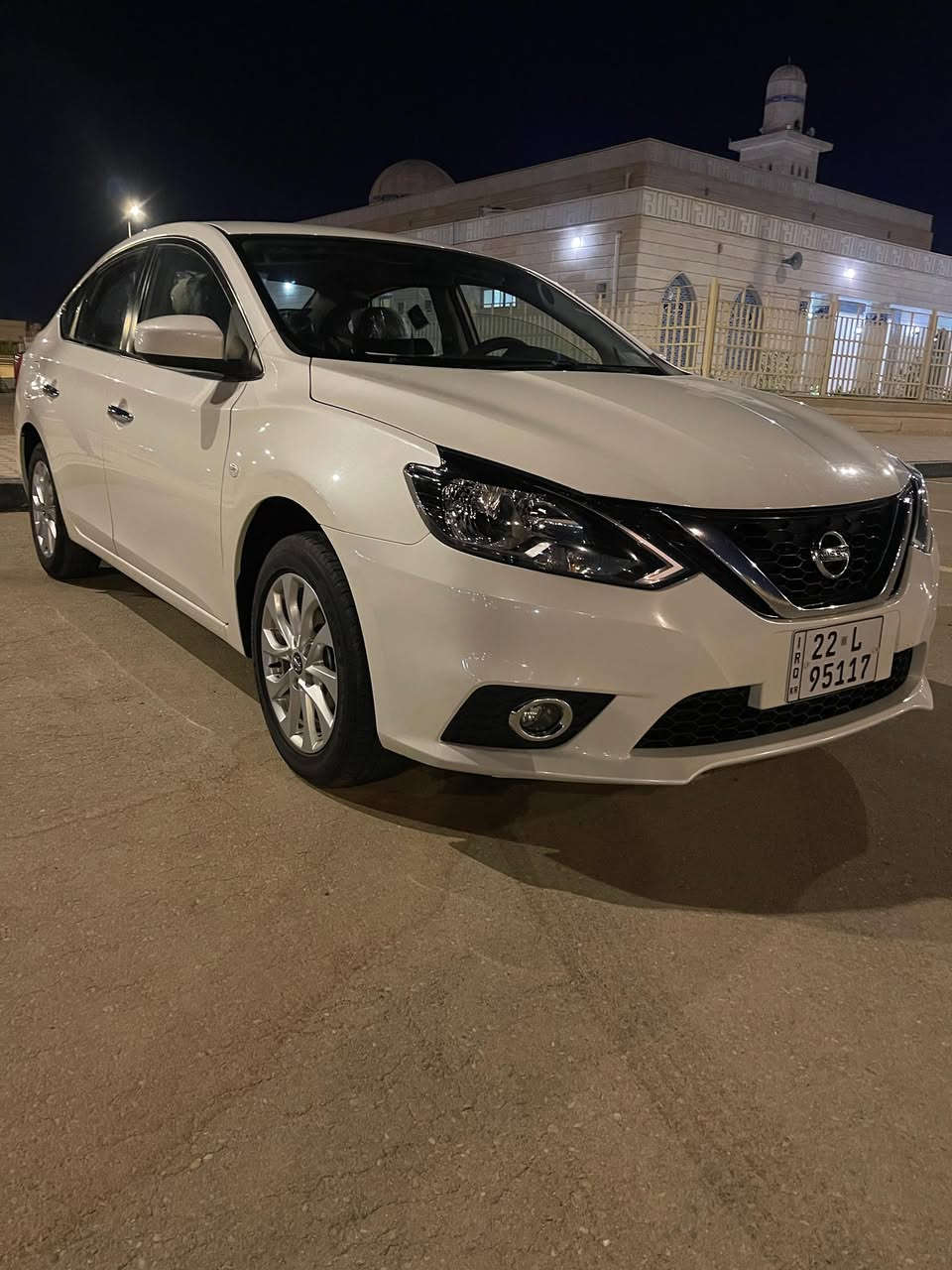 🚘 للبيع نيسان سنترا

🔹 الموديل: 24
🔹 المحرك: 4 سلندر 1600
🔹 القير: أوتوماتيك CVT
🔹 الدفع: أمامي
🔹 اقتصادية بالوقود
🔹 تكييف ممتاز
🔹 داخلية مريحة وواسعة
🔹 سيارة عملية وموفرة
🔹 داخل السياره جلد احمر 
🔹السياره زيرو بيها فقط دعاميه زلوق او مغلفه فابلون 
📍 السعر: 127 او بيها مجال بسيط 
***********📞 

شراي يتواصل، والسيارة للفحص من قبل المشتري
