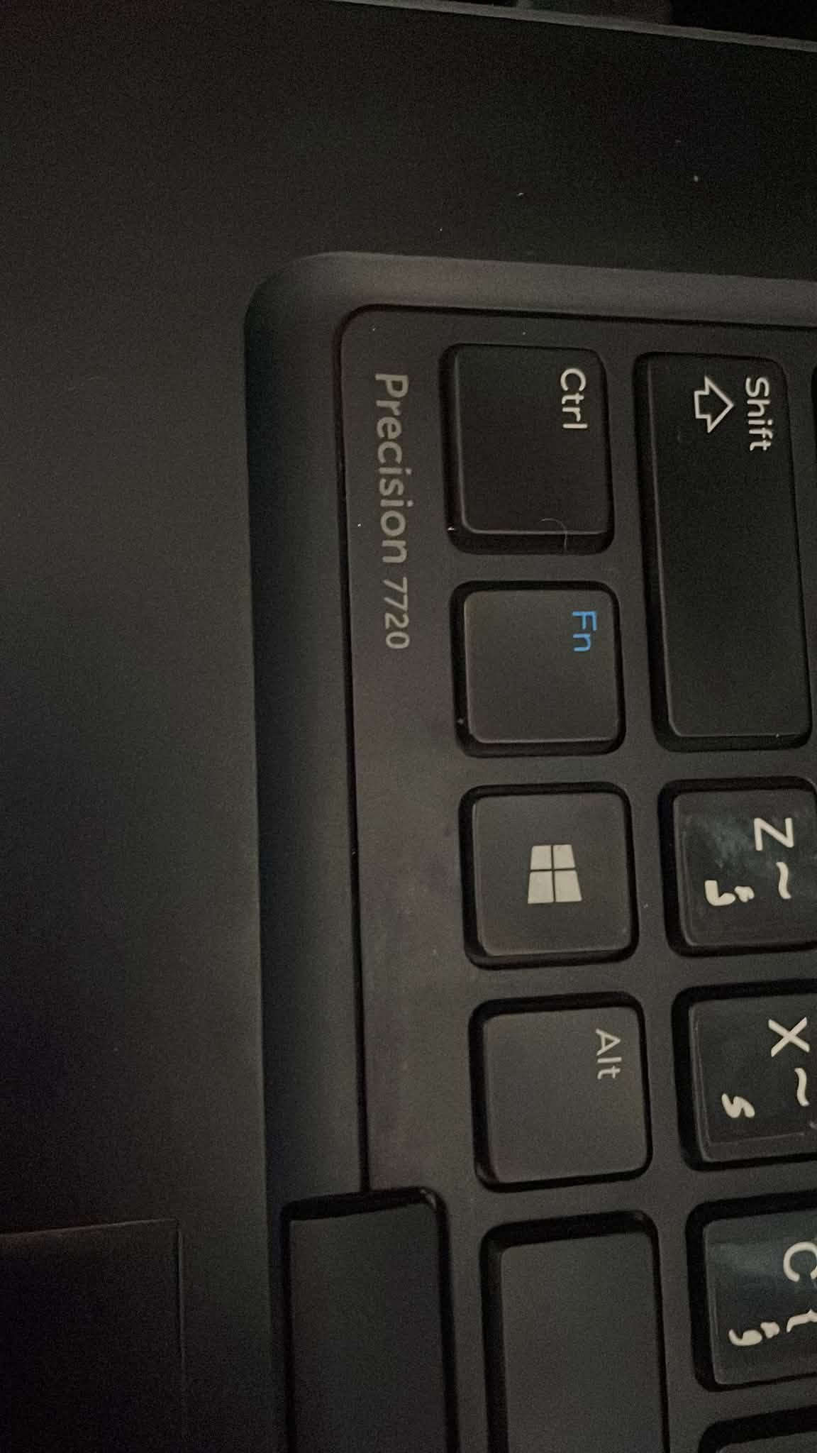 دل برزشن • i7 جيل6 • كوادرو P4000