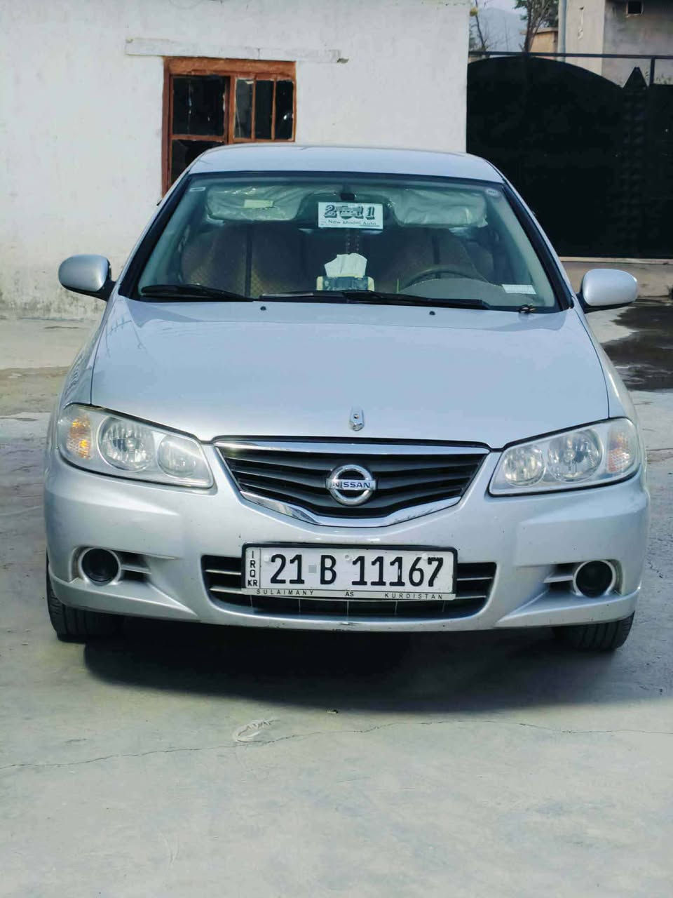 نیسان سەنی 2011   گێڕ عادی ،  زۆرپاک گێڕ و مەکینەی بەشەرت ساڵانەی نوێ یە تا 2031 ڕەنگی سلڤەر دووپارچەی پەمپە
95 گەڵا و مامەڵە
***********
*********** Singapore
