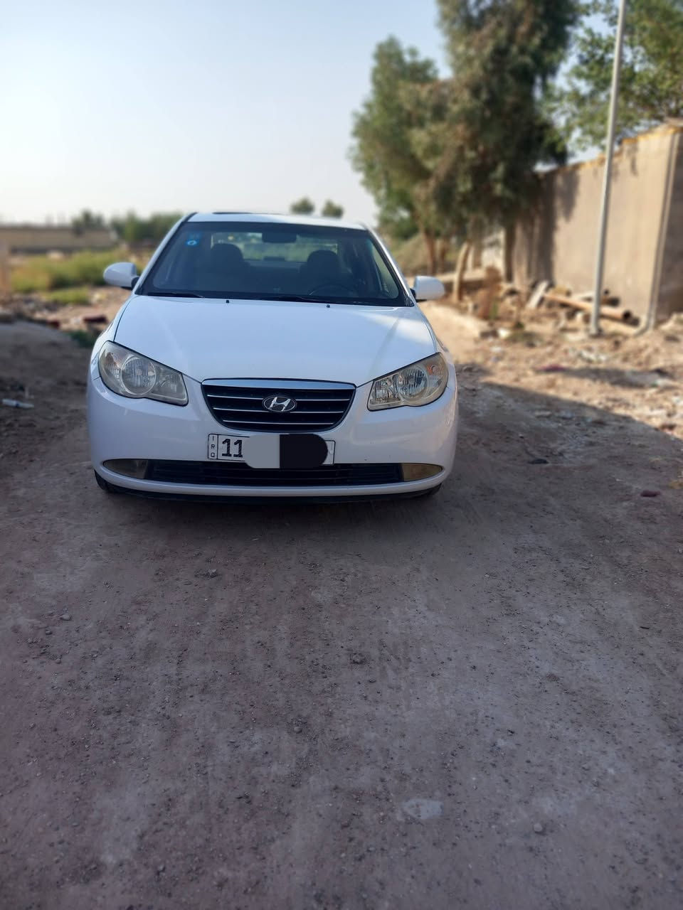 سلام عليكم إلنترا موديل 2008خليجي محرك 2000 رقم بغداد انكليزي السياره بيه صبغ 4 قطع فقط بدون دواخل تبريد شغال ثلج تنته  كير ومكينه خير من الله السياره نضيفه  حداديه جديده السعر 85 وبيه مجال حك الجيه العنوان بابل الحصوه علحولي للاستفسار اكثر اتصل 《***********》
