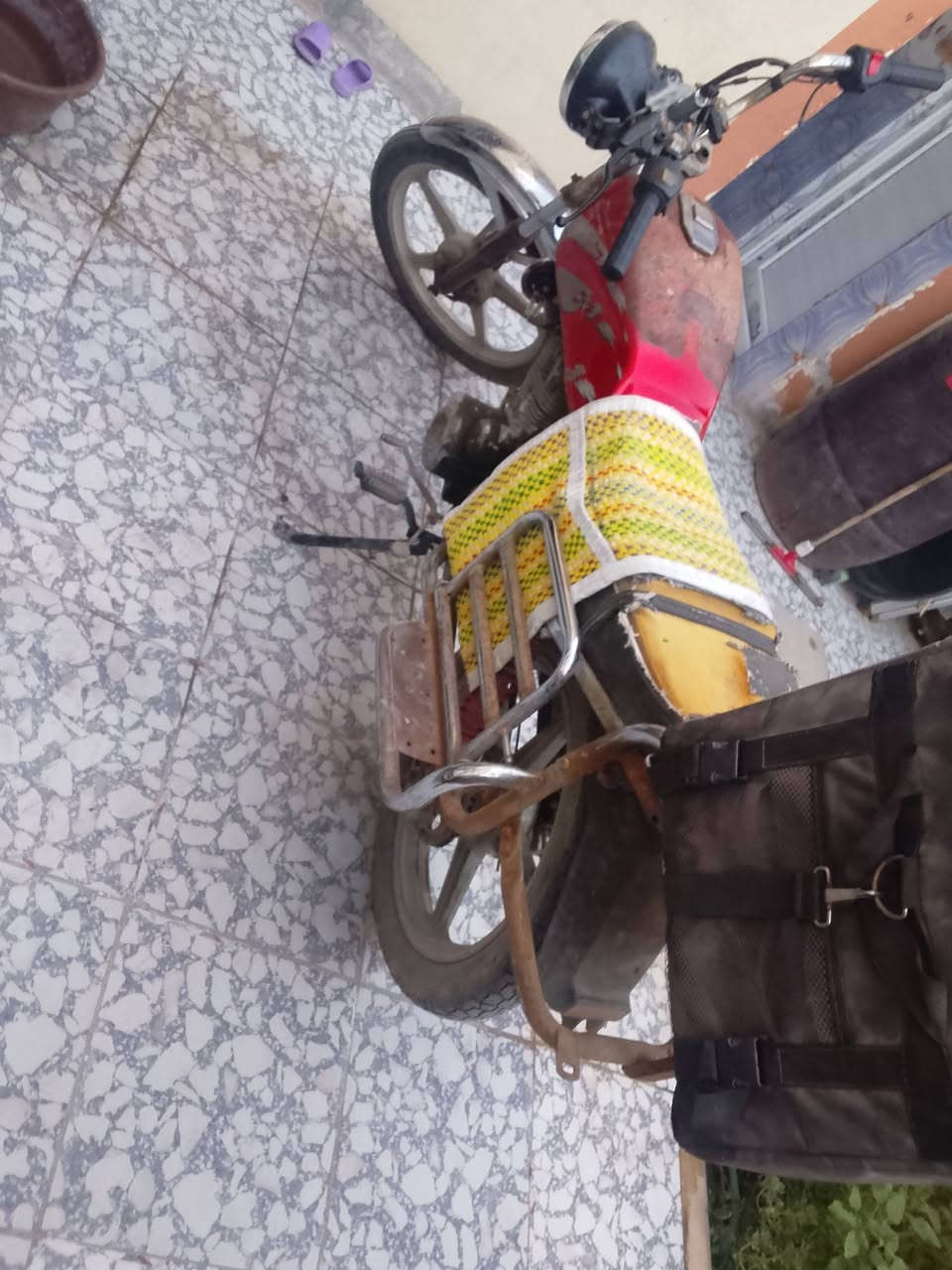 فيوم كلك مكفوله سعره 225وبيه مجال قليل مكان كربلاء الحسينيه كهربايات شغاله مكينه حلوه هاذه رقم ***********
