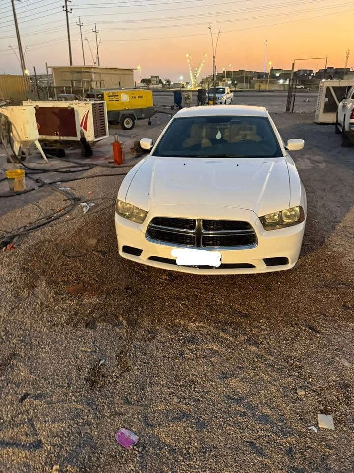 جارجر 2013 ادوات ادوات
خليجي كفاله كص ومكينه وكير واكسل 
السياره احلا من الصور  ***********.
السعر 68 وانا بلخدمه
