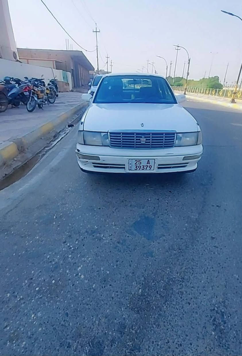 بطه مديل 93 كركوك سياره مكفوله محرك وكير وحداديه وتخم تاير وتبريد وباتري ومكفوله من الكلبه والعيب اشرعي وكافة الصوليات سنويه 28 وبسمنه رقم صاحب اسياره*********** سعره 50وبيه مجال انه مكلف بل نشر
