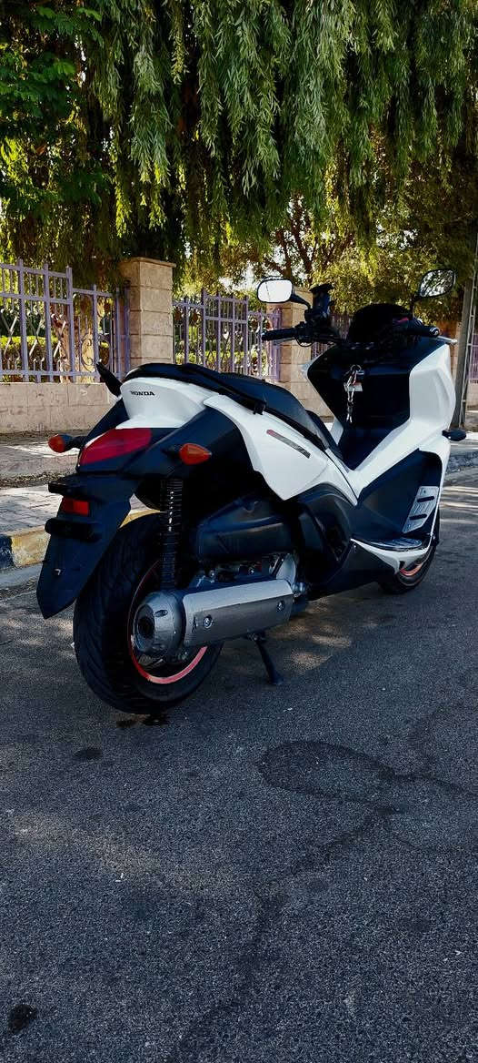السلام عليكم
دراجه فاز 0.11 جاهزه
على اخر حبايه مال رمبه 
بانزين محسن فقط
حجم المحرك 255cc
دهنMOTUL 
يدات تدفئه بلاديه من اليابان 3 سرعات
دوسات نيكل اصليه
قاعده موبايل اصليه 
شاحن ups
ماشيه فقط 30 الف فقط حقيقي
اوراق اصوليه ومنفيس 
الدراجه احلى من الصور بهواي مال جناي
للستفسار | ***********
الموقع 📍محافظه واسط قضاء الحي
