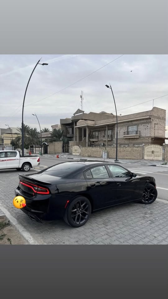 چارچر موديل 17
كلين 
ماشيه 120 ميل
مكاني بغداد الغزاليه 
***********
