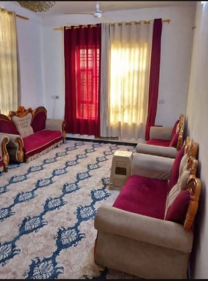 السلام عليكم ارض زراعية طابو سند٢٥ المساحة نصف دونم يحتوي على بيت مساحة ٢٢٠ اربع غرف نوم وسويتهن ومطابخ ثنين حار وبارد واستقبال وصحيات داخلية وخارجية بالاضافة الى مسبح ومحمية وتشجير العنوان بغداد منطقة السلاميات الاتصال على ***********
