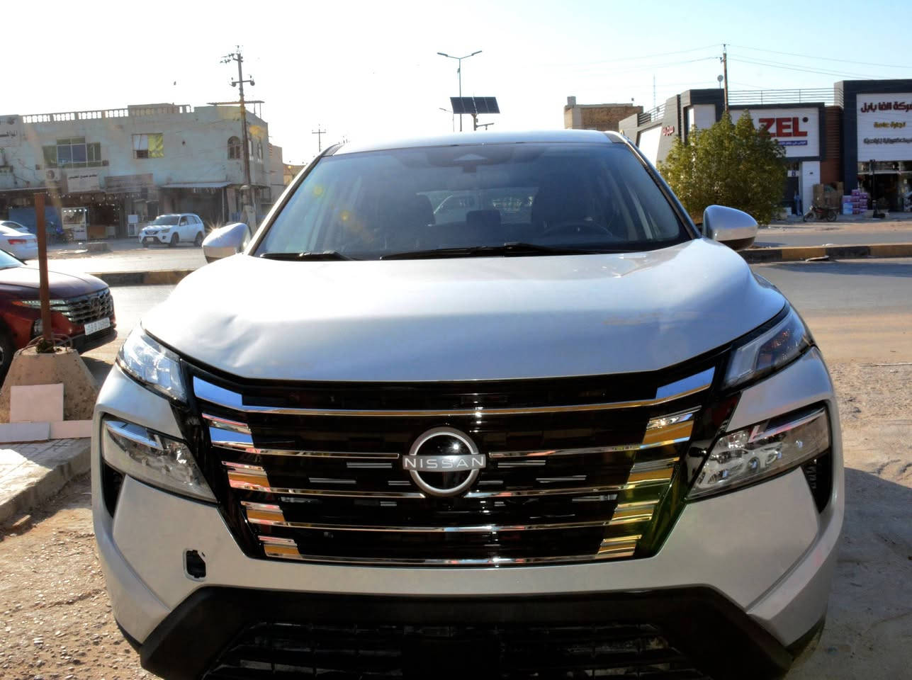 بسعر مناسب جدا 
نيسان روج بلص  موديل2024   SV AWD  الشكل  الجديد  جاملغ سايق مبدل فقط.. بدون رقم تترقم جميع المحافظات عدا الإقليم (رقم فحص باسمي) ... ماشيه ١٥ الف زيروو
مكان السياره بالحله حي الزهراء 

***********
