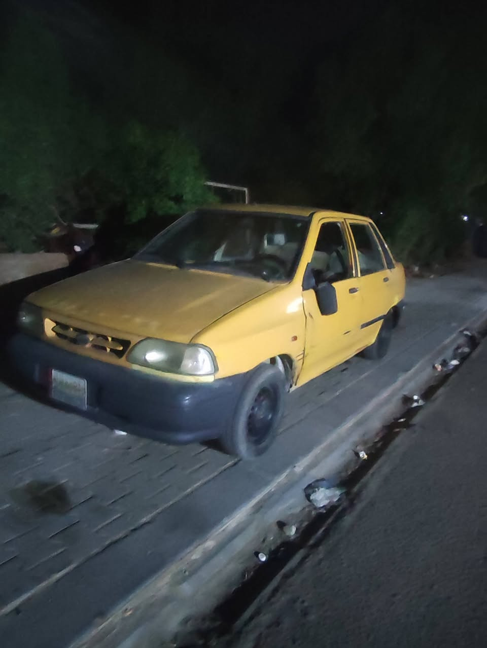 مراوس فقط ستوته جمرة امتي آر عادي بس موديل جديد تفاصيل سيارة جاهزة درايم جديد صوبين بولبرين مكيننه شرط لا دخن لا بيهه شي كير يخبل حداديه جديده نمرة نجف راعيهه بنجف مكاني نجف بيع١٥ورقه وذا مراوس ستوته هم راوس لان اريد اببع وشتري ستوته لشغلي***********
