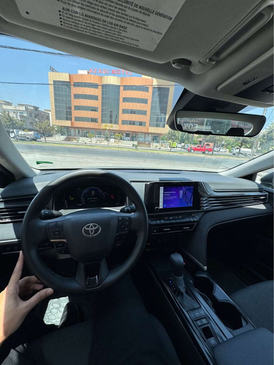 Toyota Camry Le Hev 2025 تويوتا كامري

محرك 4 سلندر و هايبرد 🔋

بوند صبغ بدون دواخل بدون ارباك
قبغ صندوق بخ بدون ضربة و بدون حادث فقط بخ
رقم شاصي بالصور
جاهز بدون مصرف 💯

مواصفات LE: بصمة و كشن كهربائي و رادار و حساس و كيج الكتروني و شحن وايرليس ، شاشة و كاميرة و ويل كروم و لايت ليد و زينون و نظام تراكشن و اوتو هولد...

كل شي بلادي شركة 👌

سعر  208 ورقة و مجال بسيط
مكان عقرة "ئاكرئ"
واتس اب و كورك ***********
*********** اكر, نينوى
