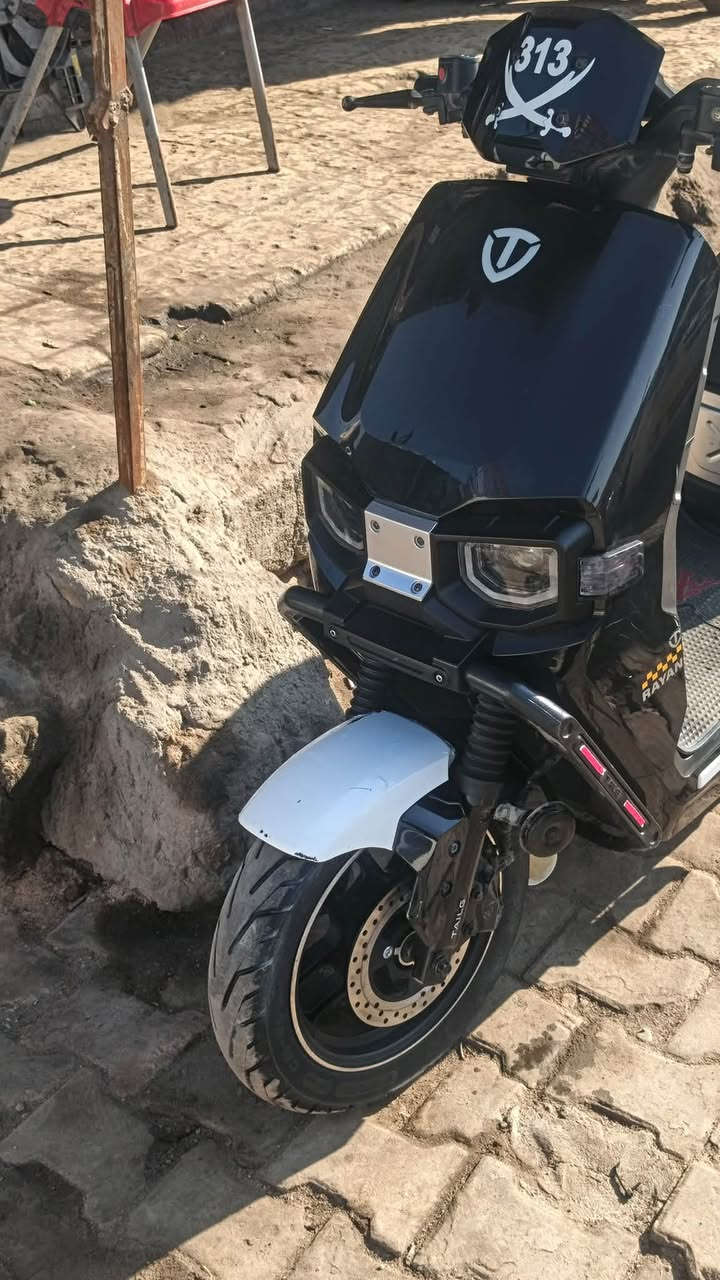 دراجه شحن وحش الكون ريان اللبيع  دراجه نضيفه سعر 800بيه مجال الشراي. رقم التلفون *********** العنوان جنينه شارع التجاري
