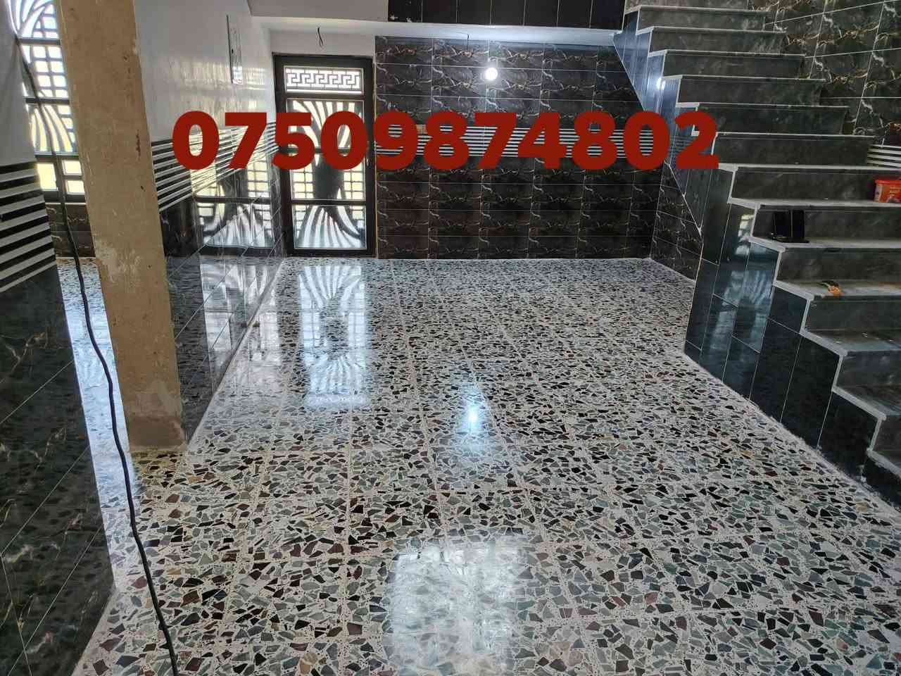 السلام عليكم
🔴تلميع البورسلين والكاشي والمرمر ... 
🔴جلي كراج او بيت او عمارات مواقع عامه... 
🔴جلي وتلميع البايات الدرج آيضآ.... 
🔴الكاشي  والمرمر والبورسلين.... 
***********وتساب

نص مكتوب في الصور:
- ***********
