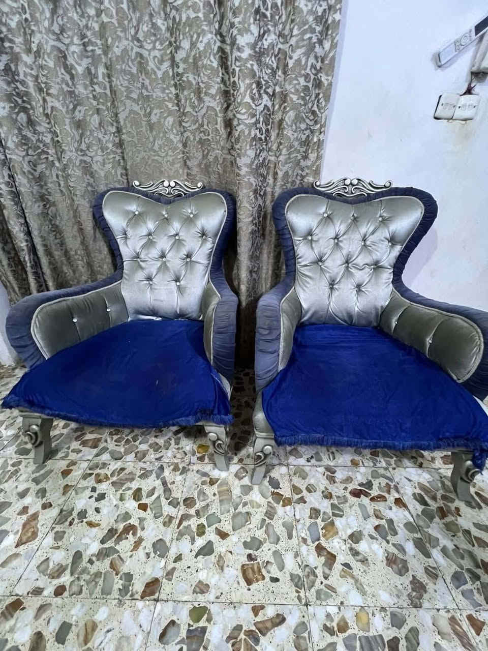 تخم اخو جديد ٤٠٠
***********
