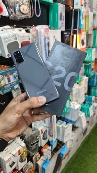 S20 الترا • ١٢ رام • زيونه ربيعي