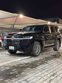 لاند كروز VX • ٢٠٢٤ • ٤١٥٠٠ كم