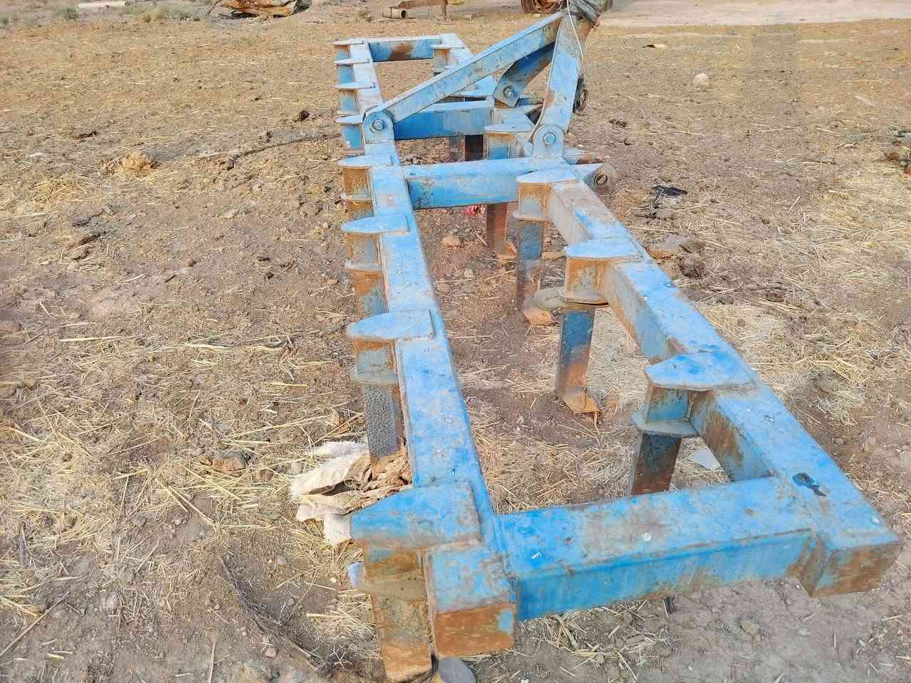معدات زراعية للبيع ***********
