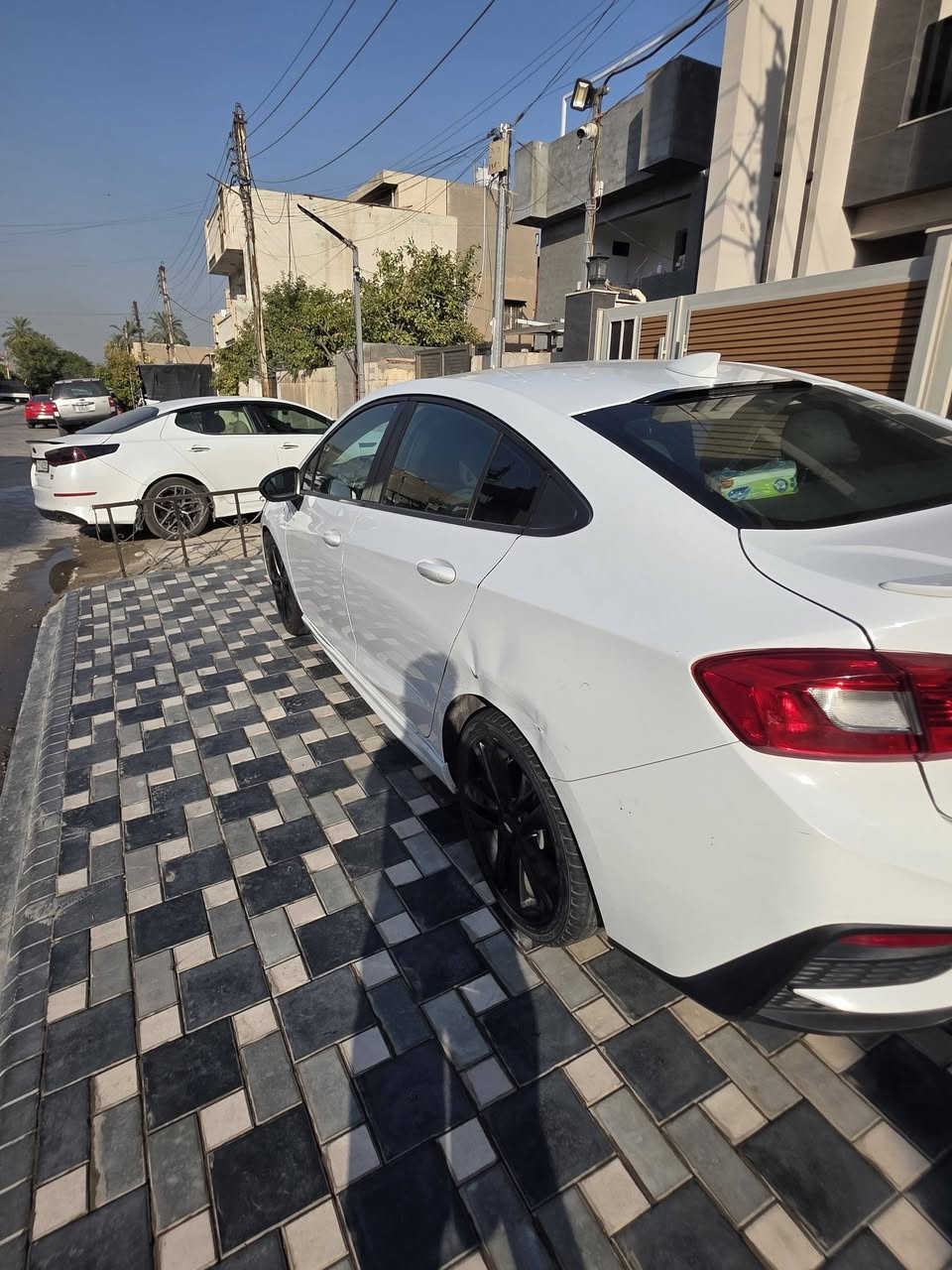 السلام عليكم
شوفرليت كروز RS موديل 2018 باسمي رقم بغداد
وارد امريكي حادثها فقط حرق منطقه الدشبول ماشيه 108 الف كيلو
محرك 1400 تيربو
السعر 15 مليون
مكان السياره بغداد العامريه
***********
