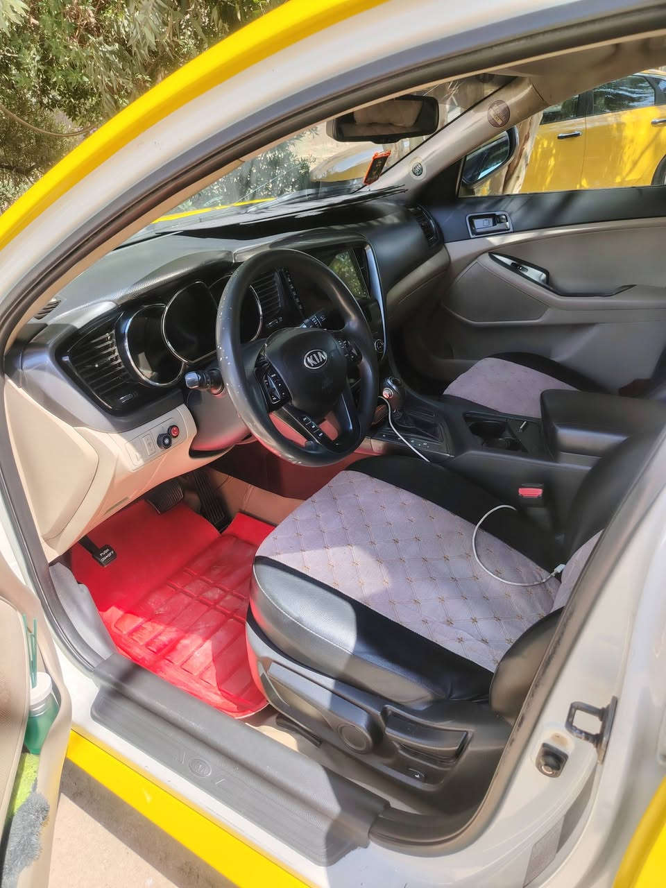 سلام عليكم وبتيما خليجي موديل ١٣ مكينه ٢٤٠٠ بيه جاملغ وبنيد بدون دواخل *********** مكاني ديوانيه سعر خاص رقمه بغداد وخطه ديوانيه نجف بيهه منضومت غاز
