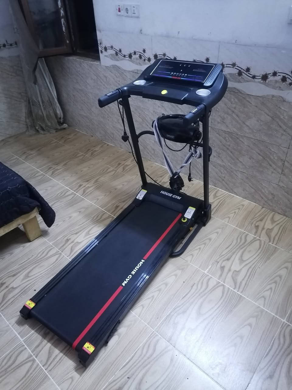 جهاز جديد مستخدم مرتين فقط
للبيع الشراي يجي خاص رقم موبايل ***********
