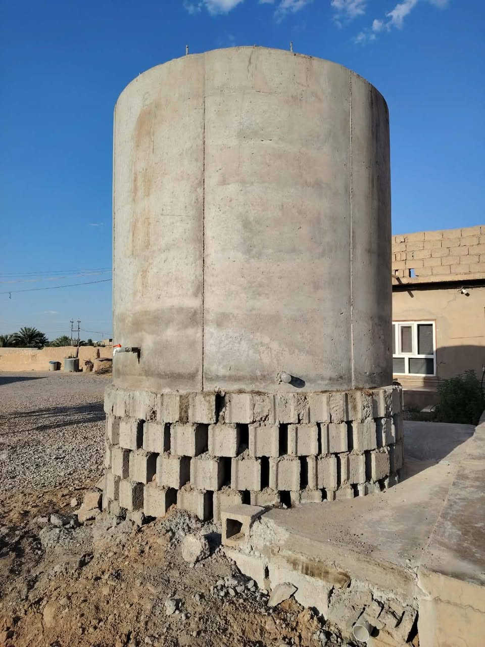 السلام عليكم يوجد قالب قصطل للعمل
داخل قضاء الحويجه والقرى التابعه لها 
سعة القصطل 9الف لتر حقيقي 
السعر تنافسي  اي استفسار اتصل 
*********** سامر
***********ميثاق
