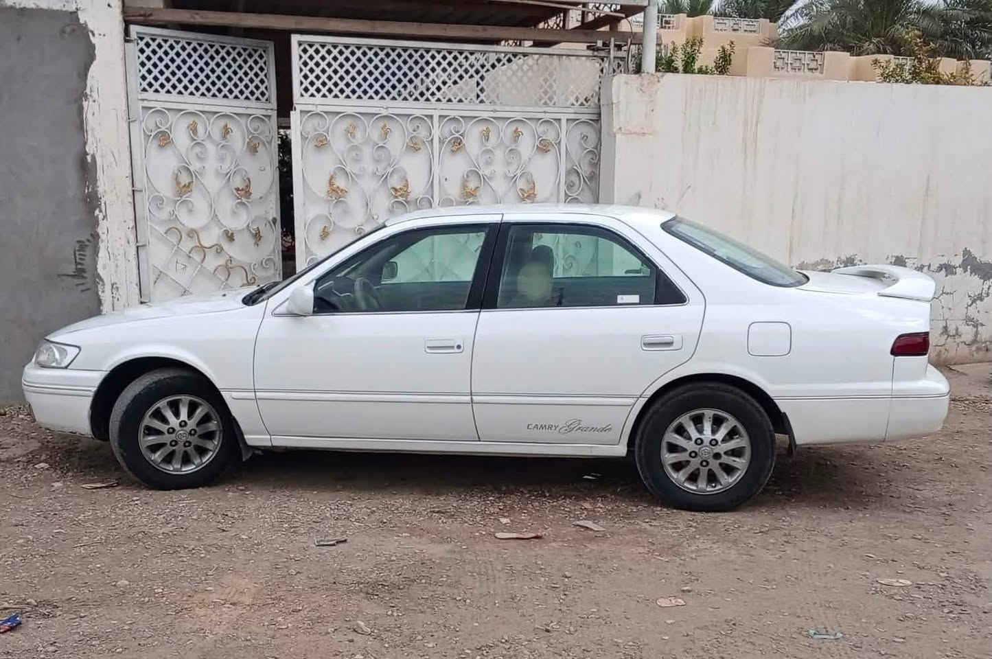 كامري ١٩٩٨ • محرك ٢٤٠٠ • كفالة عامة