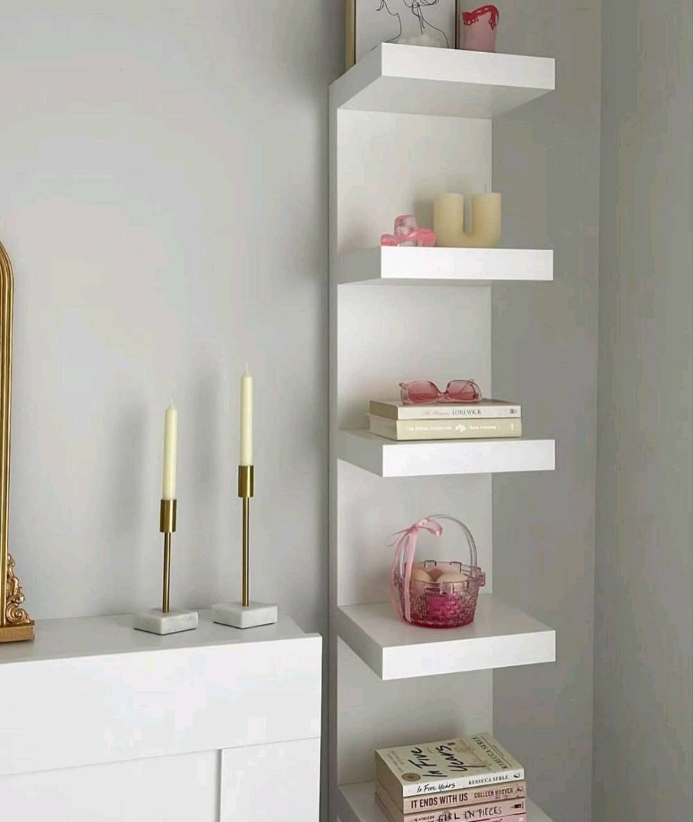 شوفوا جمال الرفوف والترتيب 😍😍

ابعادها 
130 x30 سم 

السعر 70