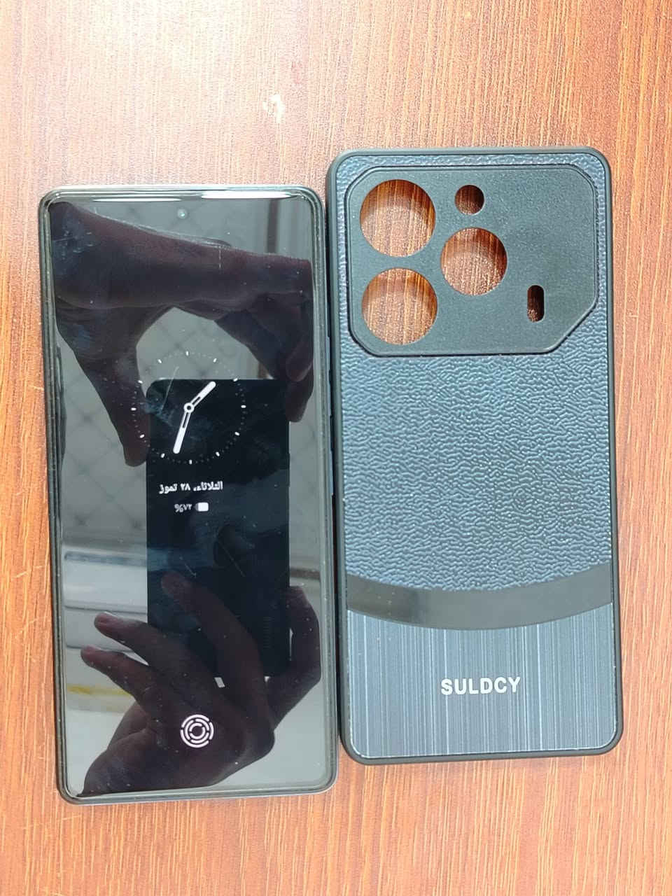 📱 للبيع | Tecno Pova 6 Pro (5G) 🔥
✅ المواصفات:
🔹 الذاكرة الداخلية: 256GB
🔹 الرام: 12GB
🔹 المعالج: MediaTek Dimensity 6080 5G
🔹 الشاشة: AMOLED بحجم 6.78 إنش ودقة +FHD ومعدل تحديث 120Hz
🔹 البطارية: 6000mAh تدوم طوال اليوم
🔹 الشحن السريع: 70 واط
🔹 الكاميرا الخلفية: 108 ميغابكسل + عدسة مساعدة
🔹 الكاميرا الأمامية: 32 ميغابكسل
🔹 يدعم: بصمة داخل الشاشة – NFC – شبكات الجيل الخامس (5G) – سماعات ستيريو

📦 الهاتف بحالة ممتازة وجاهز للفحص.

💰 السعر: 280 الف يرهم مراوس حسب الاتفاق 

📩 للاستفسار أو الشراء، راسلني على الخاص أو اتصل ***********
