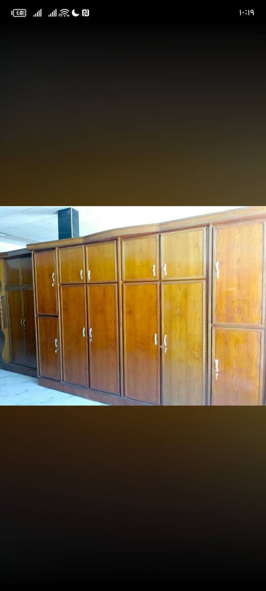 سلام عليكم يوجد كناتير للبيع 5 أبواب ملحق أو 6 أبواب ملحق مستخدم قليل اخو جديد سعر 450 وبي مجال *********** 
 واتساب مكان الرمانه
