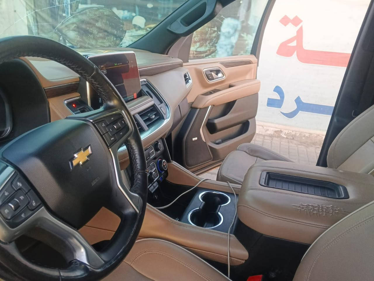 سلام عليكم تاهو موديل ٢٢
وكالة المنصور برايمر 
السياره بيها ملاحظة و موجود السونار بالمنشور 
ماشيه ١٠٠ الف 
السعر ٤٥٠$ وبيها مجال 
الهاتف ***********
