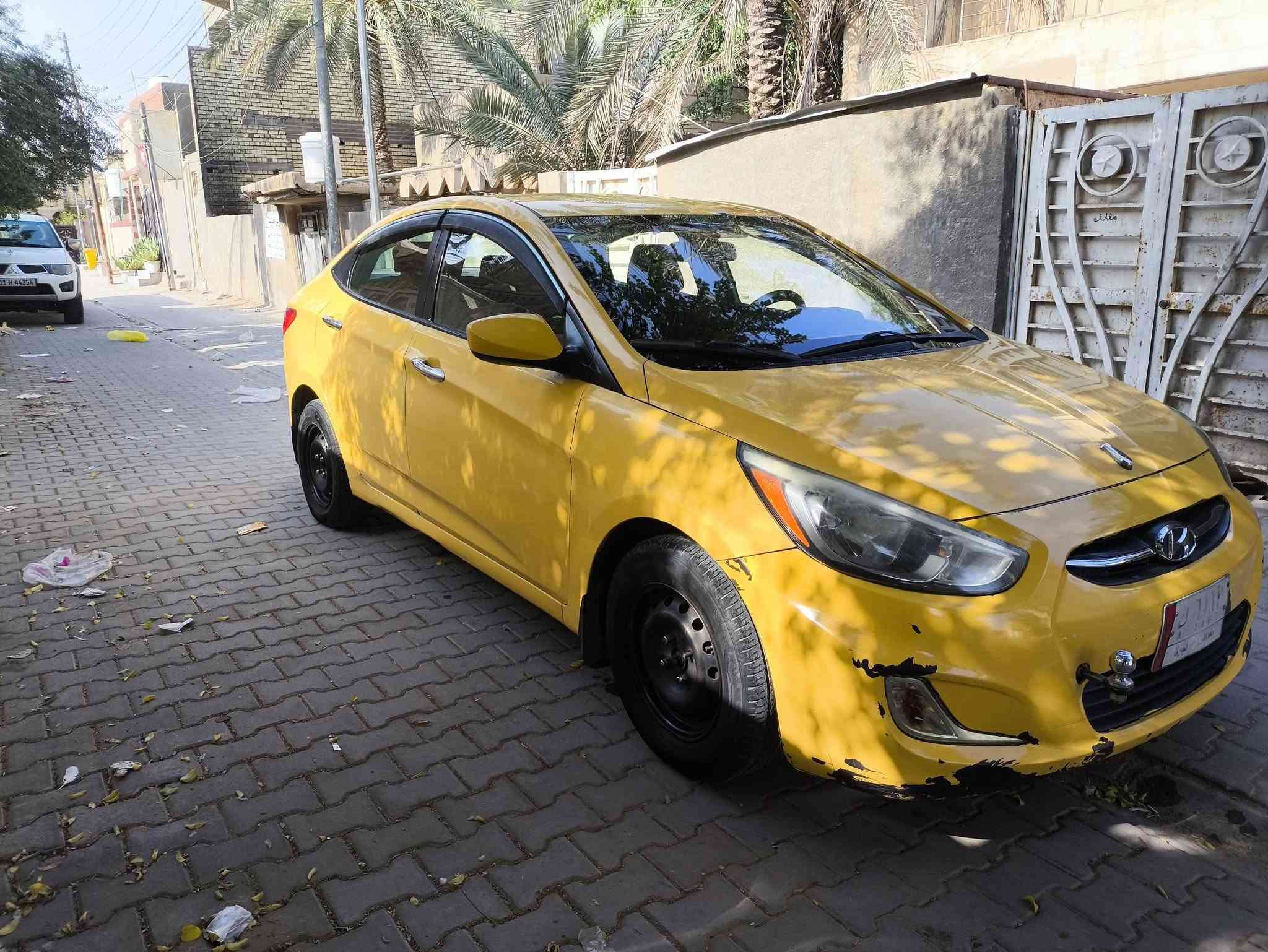 اكسنت • ٢٠١٦ • حادث خلفي