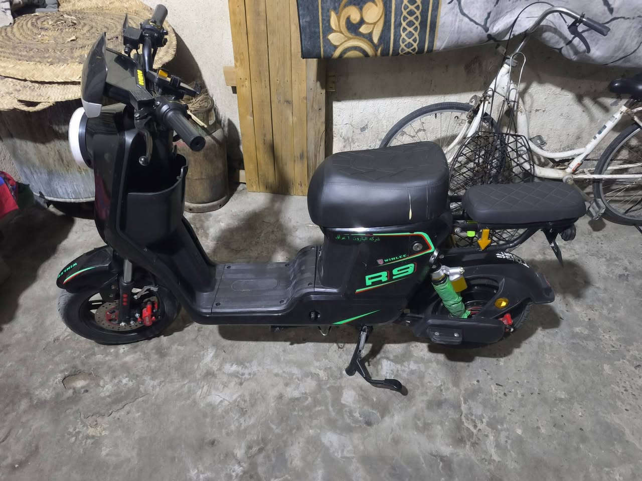 R9 موديل ٢٠٢٦ • ٥ بطاريات ونلي • نضيفه