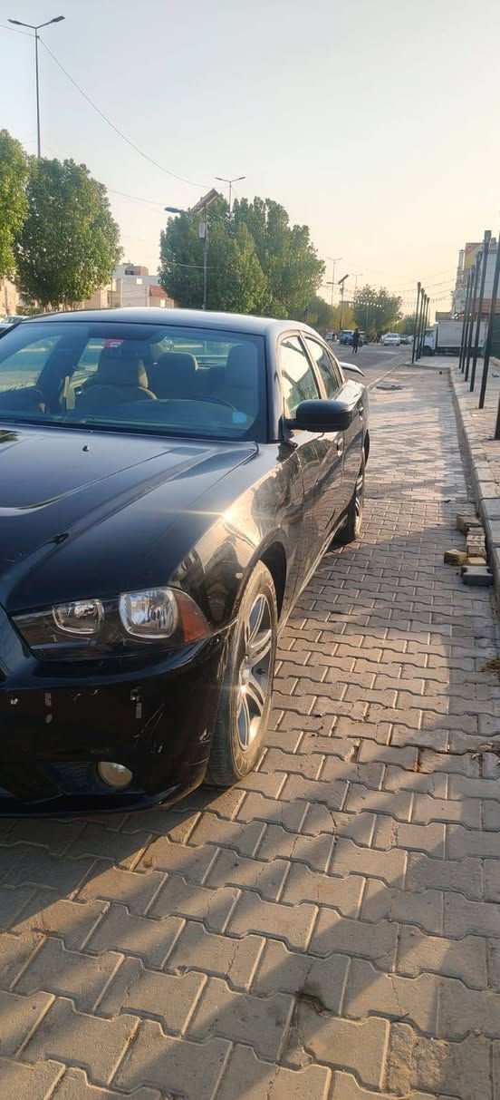 بسم الله جارجر ادوات فول مواصفات مديل15كص بجم محرك6سلندر كير ماوس  ومحرك وتبريد وحداديه كارتون قطعتين تبريد سياره جاهزه من كل نواحي السعر48وبيها مجال اتصل ودلل ***********
