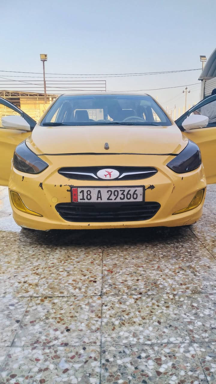أكسنت 12 خليجي
1600
كير مكينه كارتون 
تبريد منضومه كامله جديد
طخم تاير ابو الخط 
حداديه 100%
شاشة 
داخل خليه 
سقف مغلف 
اشاير زنون
زنون عالي ناصي 
ضربتها بالجاملغ الخلفي
رقم انكليزي 
سنويه لل2031
تحويل مباشر 
مكاني ناصريه سوق الشيوخ 
***********
