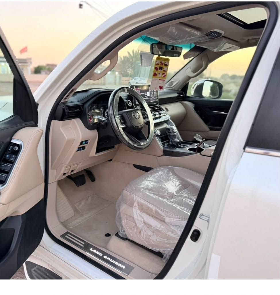 السلام عليكم
لبيع سياره 
لاندكروز في اكس
 2023
مكينه 4000تنفس طبيعي
وبيه تحكيل بل دعائمه
بل جاملغ الخلف السائق
بيه رصعه 
ماشيه 50 جديده حيل
مكفوله من كير محرك 
والموصفات
صندوك كهرباء 
تدفه تبريد كشنات
فتحه
حساسات امامي خلفي
رادرارت
بصمات
تشغيل عن بعد
وهواي موصفات معروفه
لون ابيض صدفي
  مكان السياره بغداد 
الاستفسار ***********
