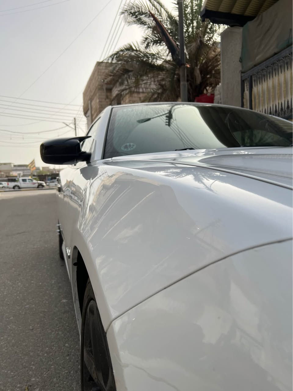 🚘 دوج تشارجر R/T 2017 Blacktop – 5.7 HEMI V8

للبيع Dodge Charger R/T 2017
🇨🇦 وارد كندي – Clean Title
🖤 لون أبيض ناصع 
🔥 محرك 5.7 HEMI V8
⚙️ السيارة ستوك بالكامل وبدون أي برمجة
📍 السيارة موجودة في البصرة

المواصفات:

• فتحة سقف
• شفتات ستيرن (Paddle Shifters)
• كرسي السائق كهربائي
• تدفئة كرسي السائق
• تشغيل عن بعد 
• مساج للسائق
• شاشة كبيرة مع Apple CarPlay
• مثبت سرعة
• نظام صوت alpine 
• كزوز دبات سوداء وارد كندا
• إشارة ترحيب Dodge
• ويل 20” GT
• تايرات جديدة
• تبريد ثلج ❄️
• محدثة بالكامل SRT من دعاميات ودوس
• دهن زيت جديد

حالة السيارة:

السيارة باسمي، رقم بصرة، والهزة تخلص بشهر العاشر.
تحويل ثاني يوم.

⚠️ ملاحظة :
الباب الخلفي جهة السائق بيه صبغ تقريبًا 4 أصابع.

السيارة استخدام شخصي ومواصفاتها مرتبة.

📍 المكان: البصرة
*********** البصرة, العراق
